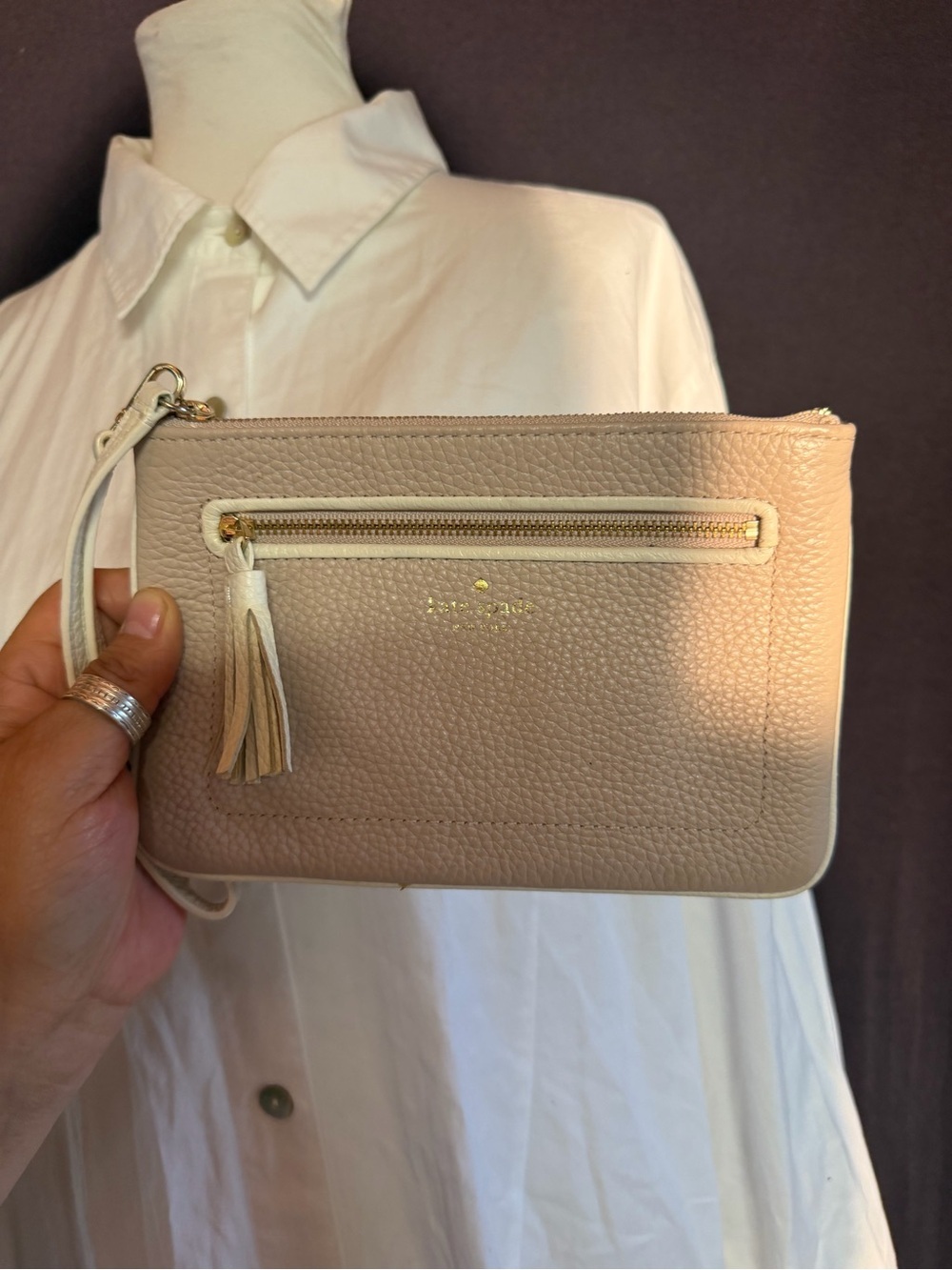Kate Spade Beige Leather Wristlet Clutch - Neutral Pebbled Wristlet